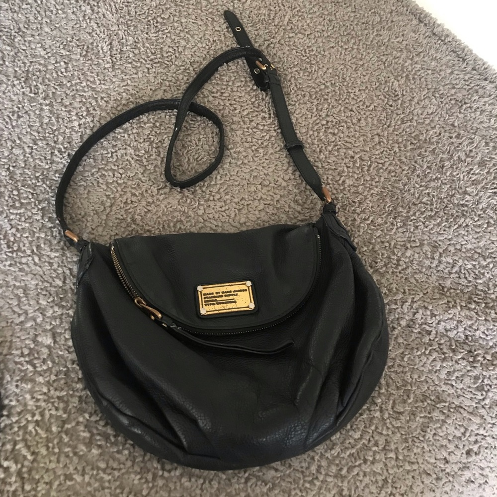 Marc Jacobs leather black purse